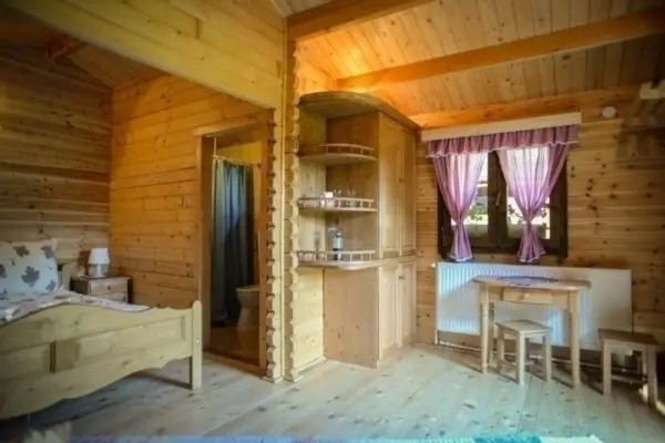 Căsuța camping Firtușu -- DIY