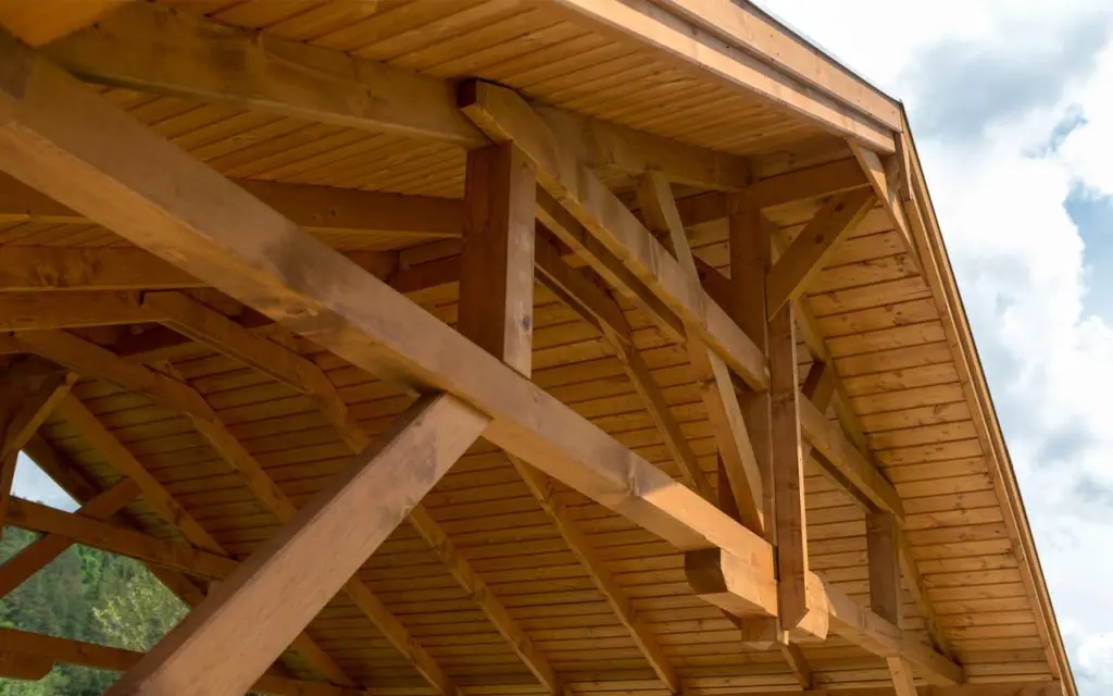 Case cu structură ușoară